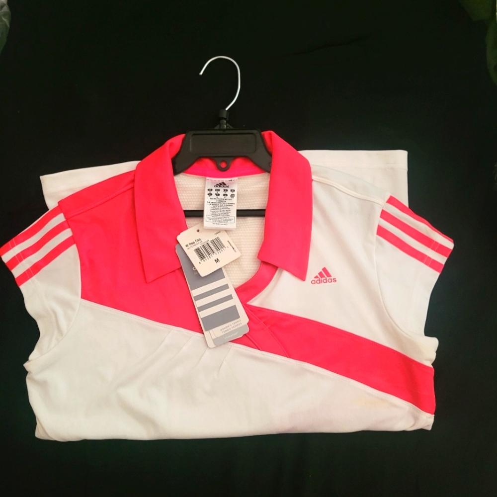 NWT Adidas woman's tennis shirt (Size M)